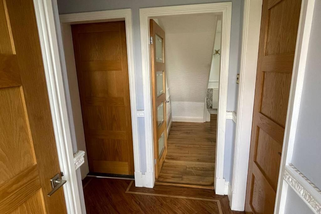 Detached Bungalow II Big Garden II Pet Friendly Villa Hednesford Екстериор снимка