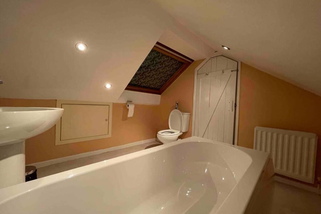 Detached Bungalow II Big Garden II Pet Friendly Villa Hednesford Екстериор снимка