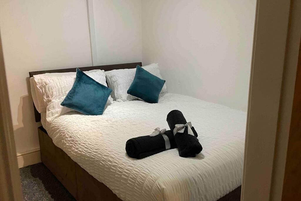 Detached Bungalow II Big Garden II Pet Friendly Villa Hednesford Екстериор снимка